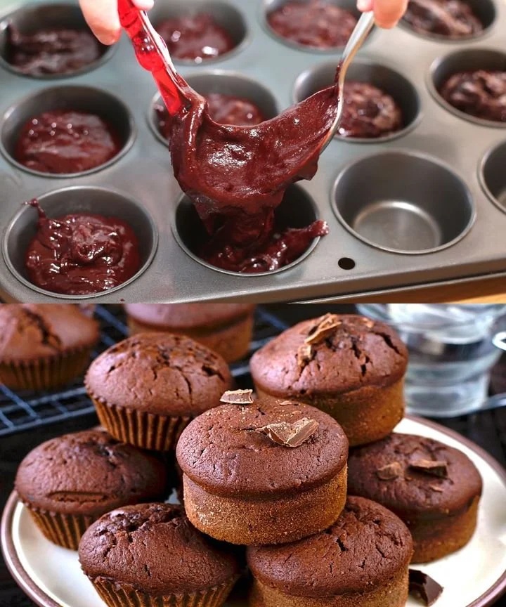 Muffin de chocolate esponjoso y delicioso con trozos de chocolate