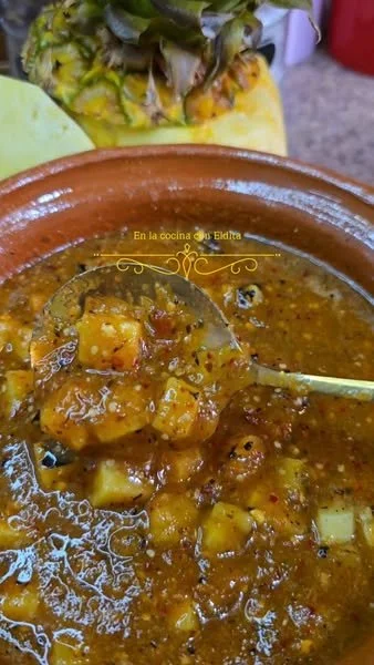 Receta de Salsa con Piña Asada, una deliciosa salsa tropical para acompañar tus platillos.